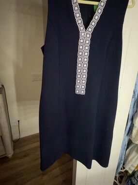 Sleeveless Navy Midi Dress with White Lace Trim